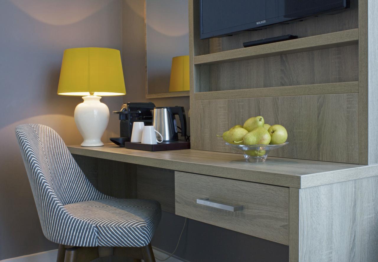 Gleesons Townhouse Booterstown Hotel Dublin Eksteriør billede