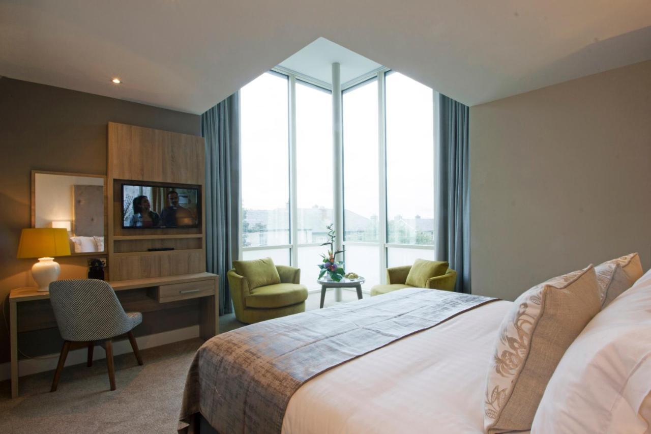 Gleesons Townhouse Booterstown Hotel Dublin Eksteriør billede