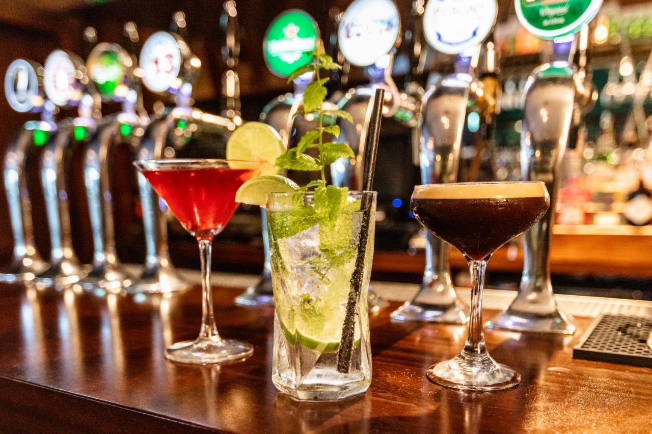 Gleesons Townhouse Booterstown Hotel Dublin Eksteriør billede